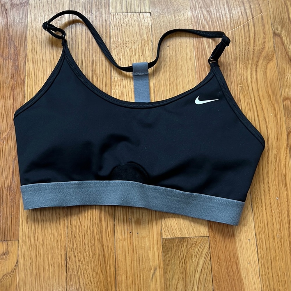 Women’s Nike sport bra